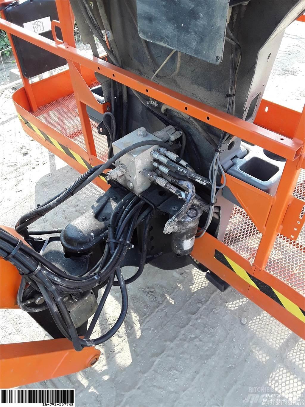 JLG 860SJ Körüklü personel platformları