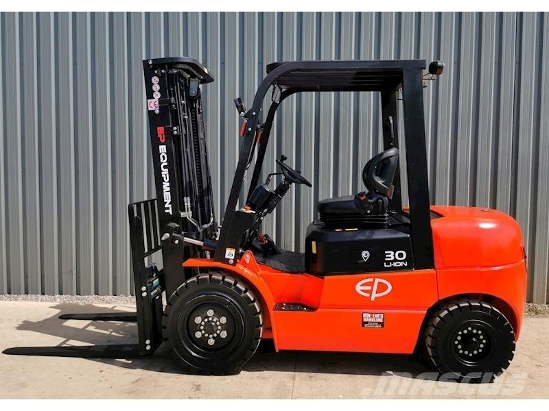 EP EFL302 Elektrikli forkliftler