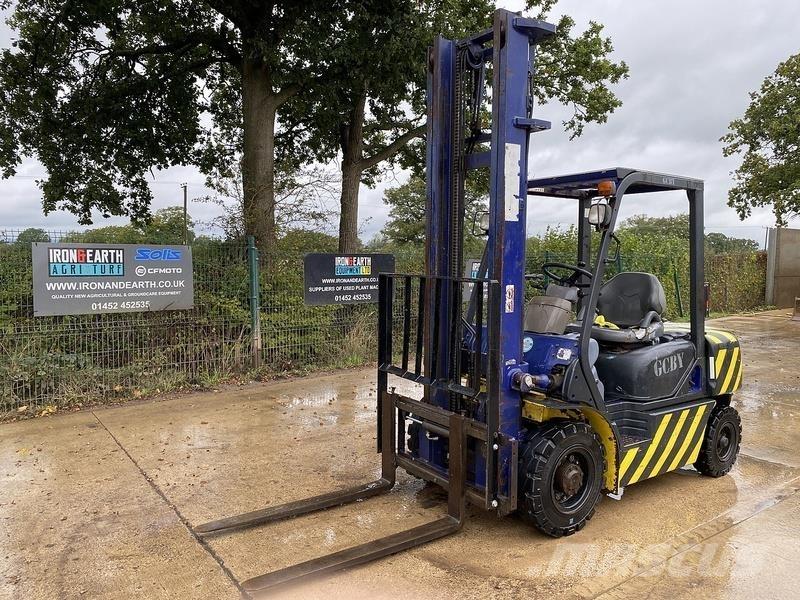 Komatsu FD25T-12 Diger