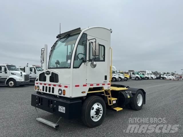 Autocar ACTT42 Terminal çekiciler