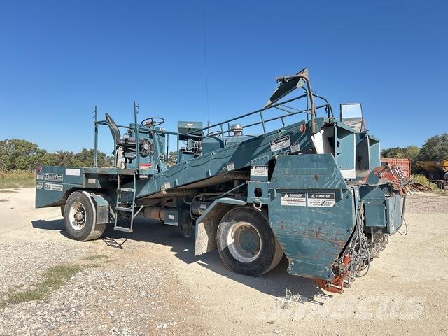  Bearcat Kum ve tuz serpiciler