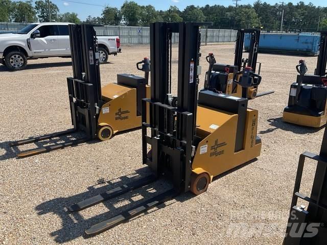 Big Joe CB22 Diger
