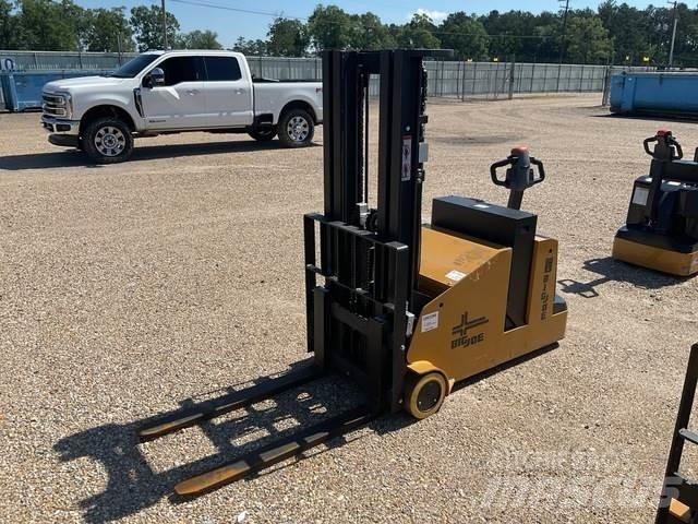 Big Joe CB22 Diger