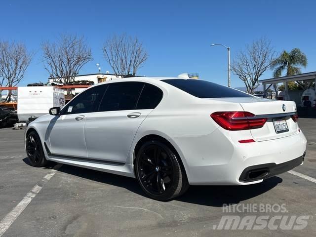 BMW 750I Otomobiller