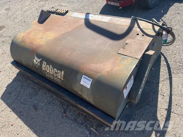 Bobcat 72 Cadde süpürücüler