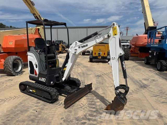 Bobcat E20 Paletli ekskavatörler