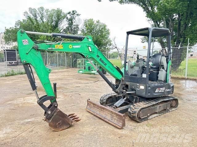 Bobcat E32i Paletli ekskavatörler