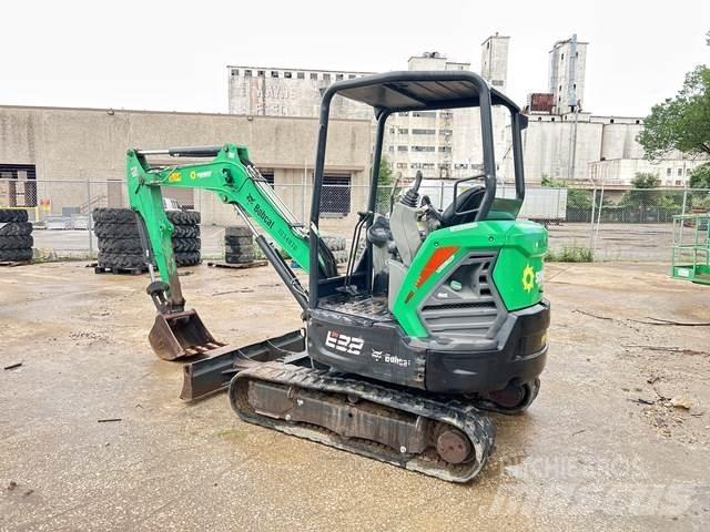 Bobcat E32i Paletli ekskavatörler