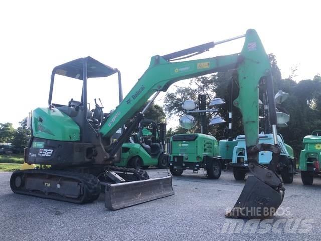 Bobcat E32i Paletli ekskavatörler