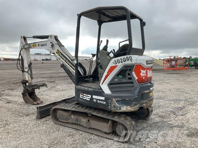 Bobcat E32i Paletli ekskavatörler