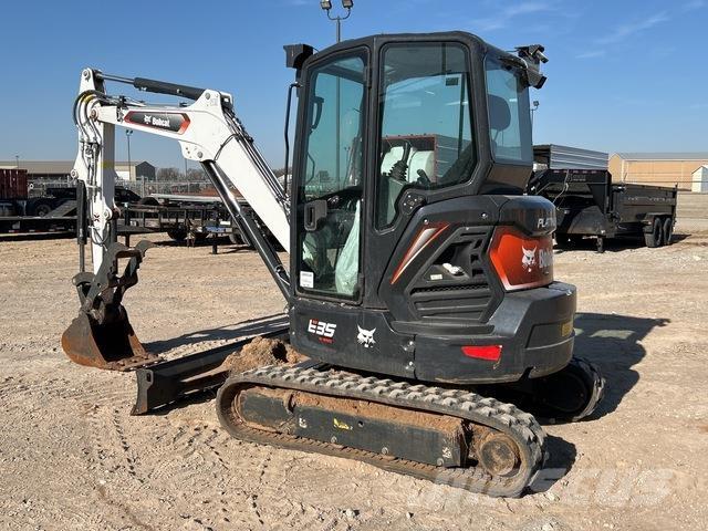 Bobcat E35 Paletli ekskavatörler