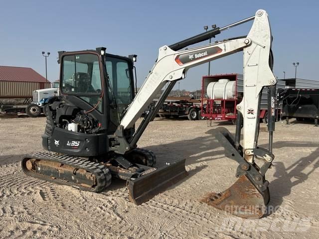 Bobcat E35 Paletli ekskavatörler