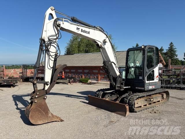 Bobcat E80A Paletli ekskavatörler