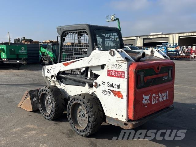 Bobcat S550 Skid steer loderler