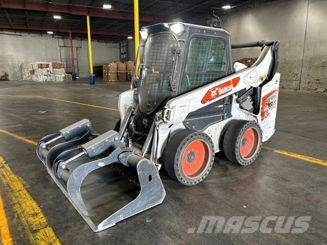 Bobcat S66 Skid steer loderler