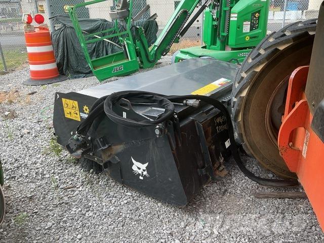 Bobcat SWB72 Cadde süpürücüler