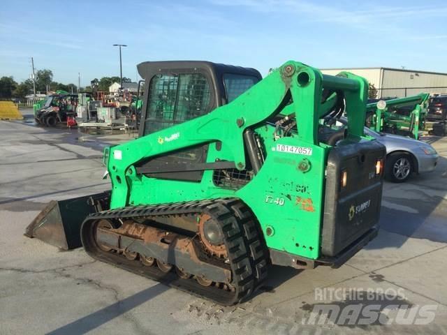 Bobcat T740 Skid steer loderler