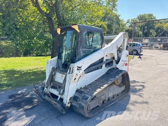 Bobcat T740 Skid steer loderler