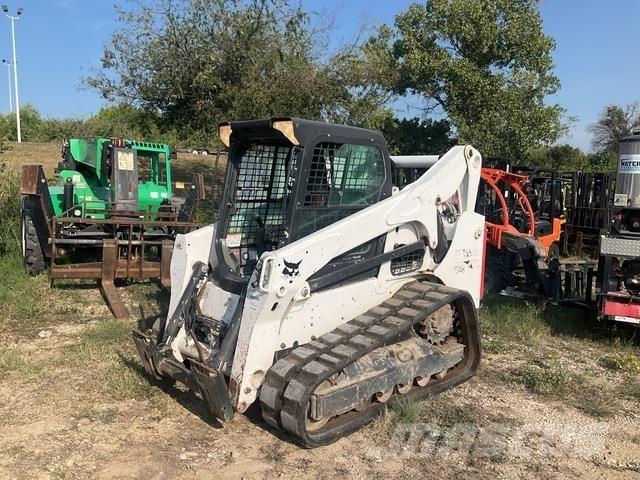 Bobcat T740 Skid steer loderler