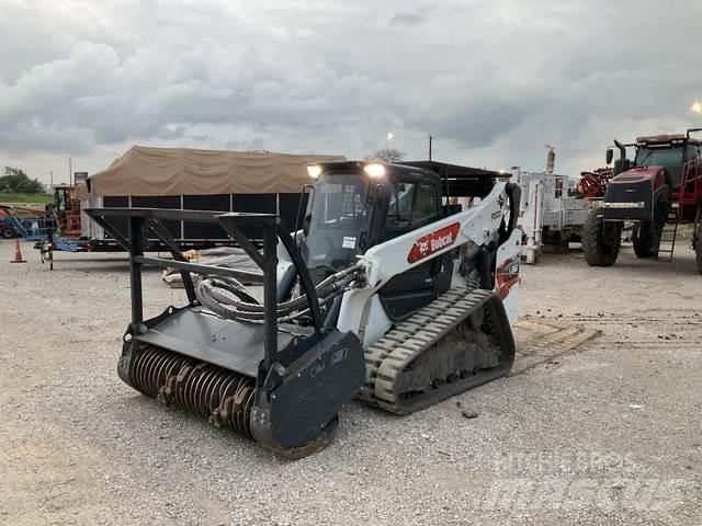 Bobcat T86 Skid steer loderler