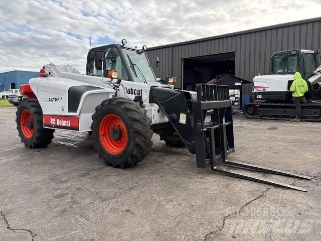 Bobcat V723 Teleskopik yükleyiciler