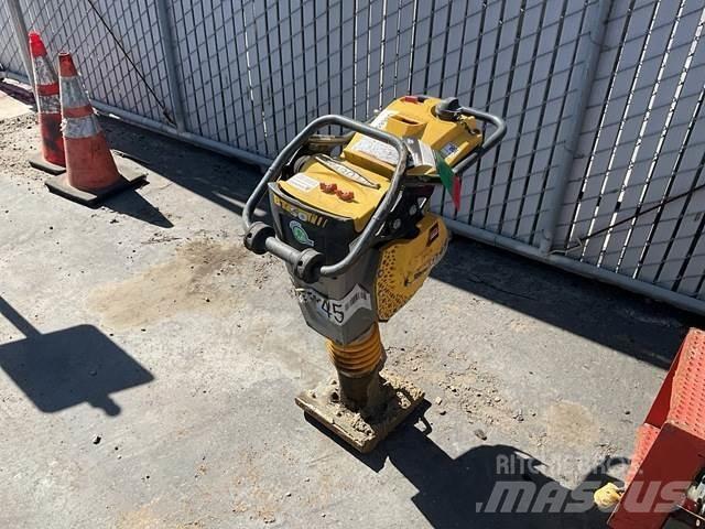 Bomag BT50 Sıkıştırma tokmakları