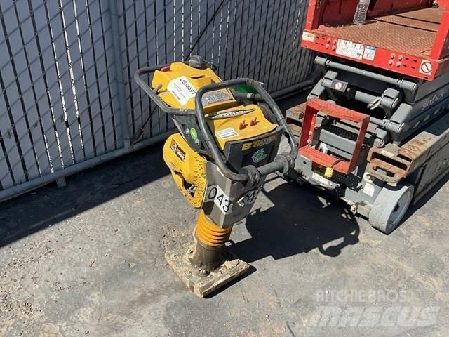 Bomag BT50 Sıkıştırma tokmakları