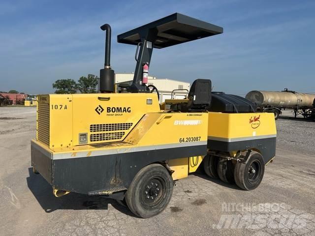 Bomag BW11RH Pnömatik lastikli silindirler