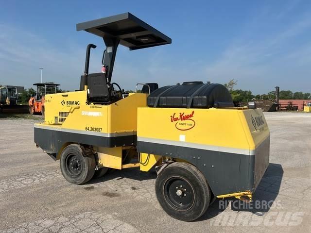 Bomag BW11RH Pnömatik lastikli silindirler