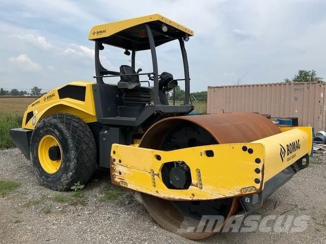 Bomag BW211D-5 Tek tamburlu silindirler