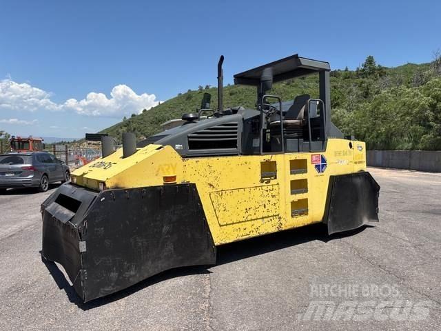Bomag BW24R Pnömatik lastikli silindirler