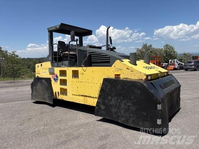 Bomag BW24R Pnömatik lastikli silindirler