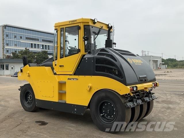 Bomag BW24RH Kombine silindirler