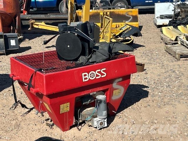 Boss VBX3000 Kum ve tuz serpiciler