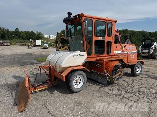 Broce CRT 350 İç mekan süpürme makineleri