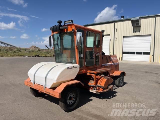 Broce RCT 350 İç mekan süpürme makineleri