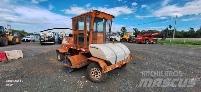 Broce RCT350 İç mekan süpürme makineleri