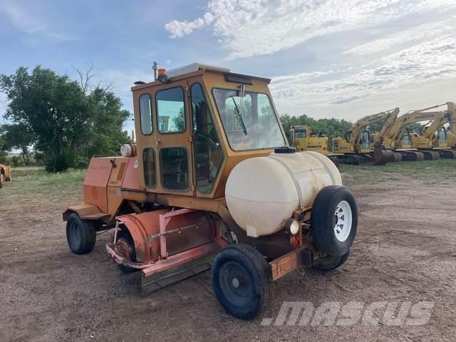 Broce RJ300 İç mekan süpürme makineleri