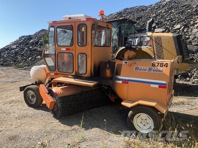 Broce RJ300 İç mekan süpürme makineleri
