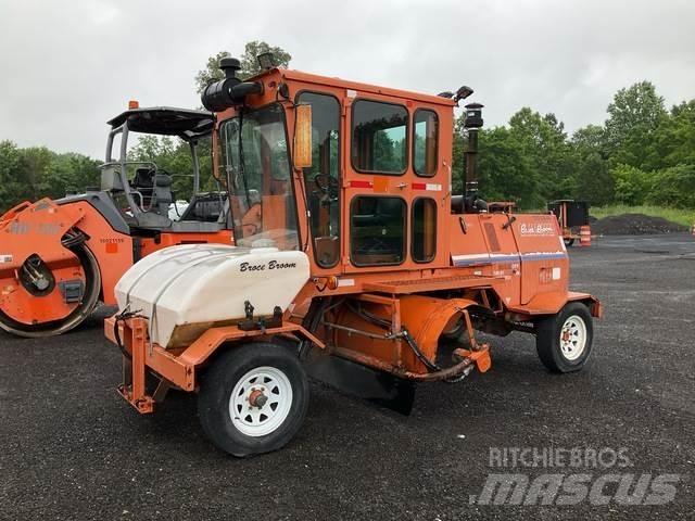 Broce RJ350 İç mekan süpürme makineleri