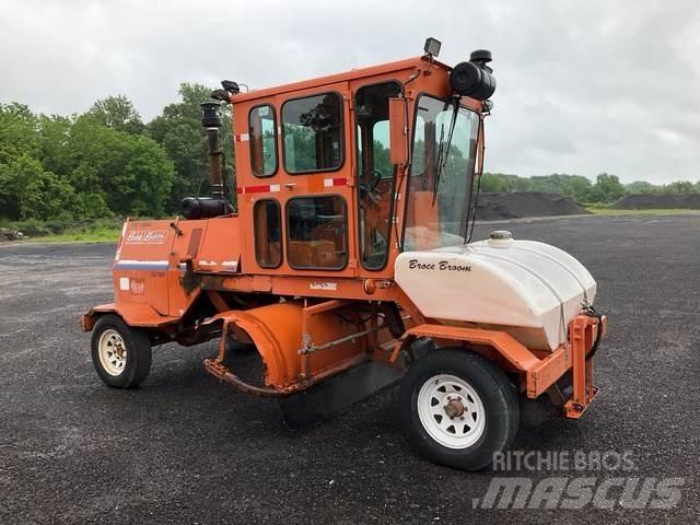 Broce RJ350 İç mekan süpürme makineleri