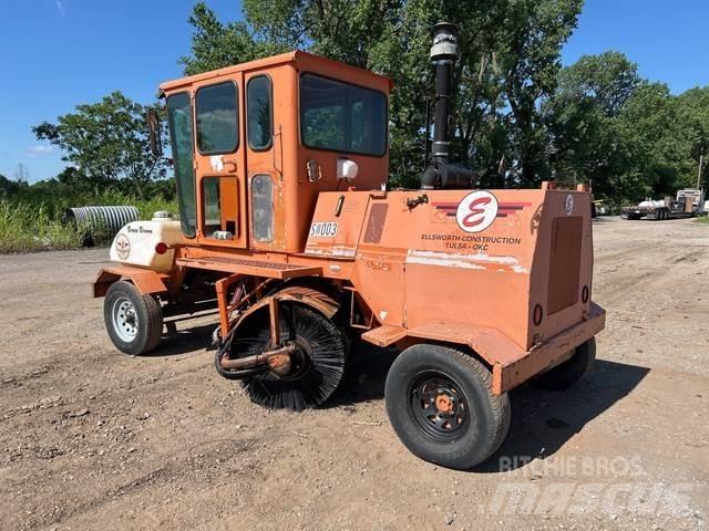 Broce RJ350 İç mekan süpürme makineleri