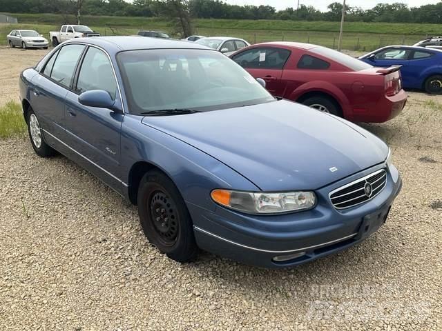 Buick Regal LS Otomobiller