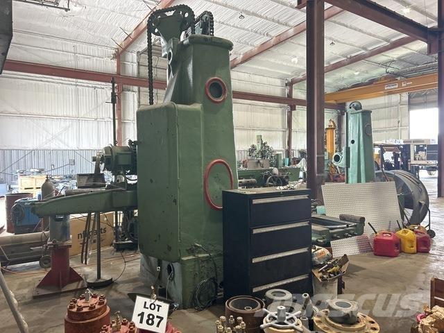  C & E Diger