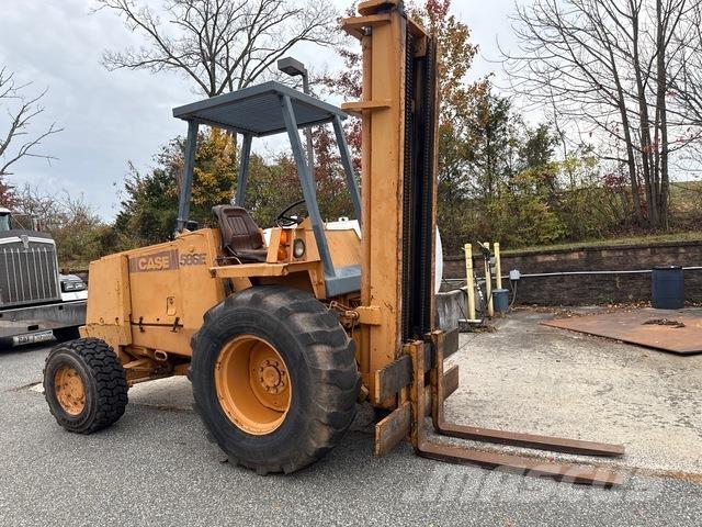 CASE 586E Arazi tipi forklift