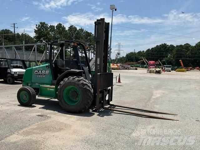 CASE 586H Arazi tipi forklift