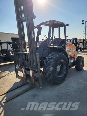 CASE 586H Arazi tipi forklift
