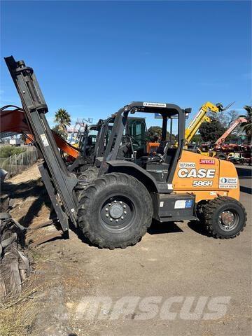 CASE 586H Arazi tipi forklift