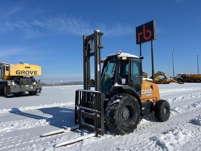 CASE 586H Arazi tipi forklift