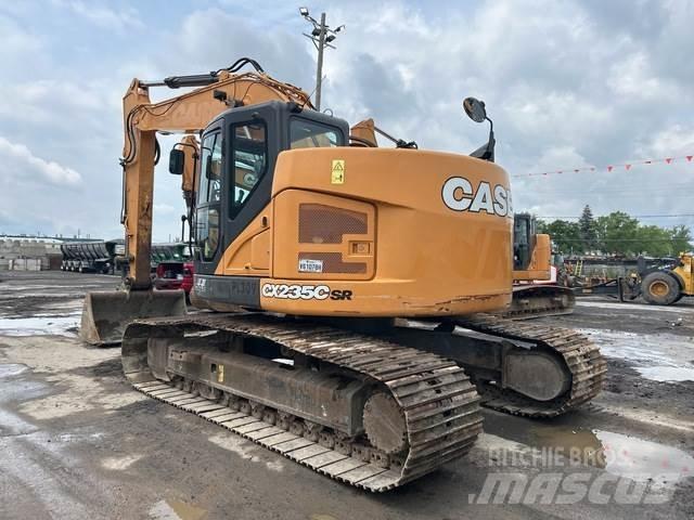 CASE CX235C SR Paletli ekskavatörler